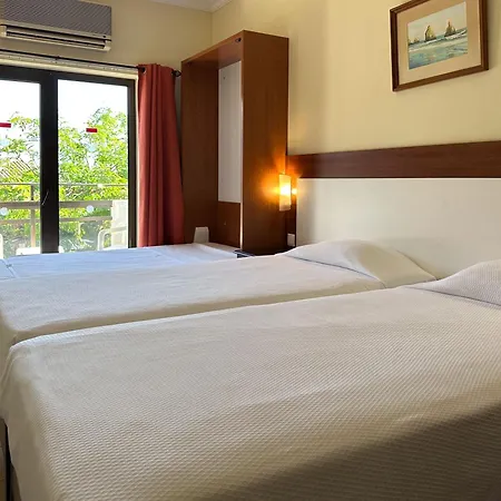 Avenida فندق بورتيماو