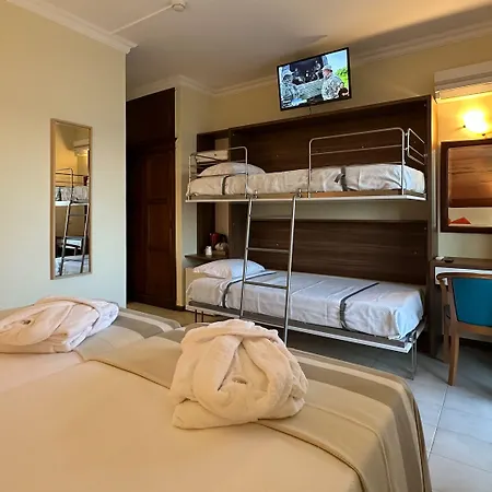 Avenida Otel 3*
