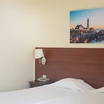 Hotel Avenida 3*