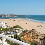 Avenida Hotel 3*