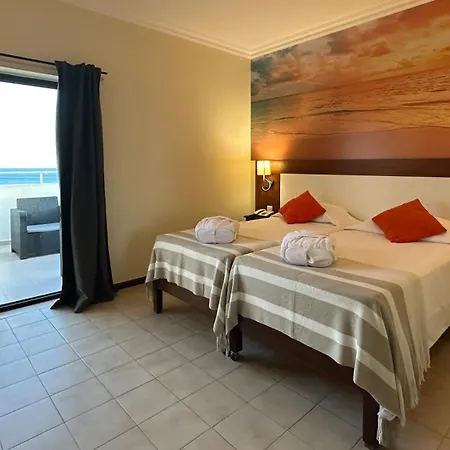 Avenida ホテル 3*