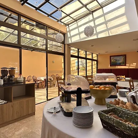 ホテル Avenida 3*