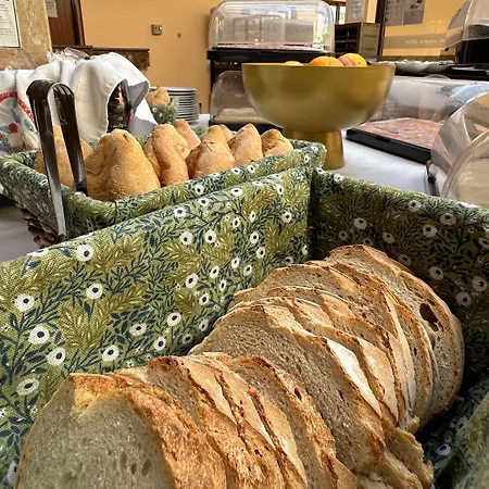 Avenida ホテル 3*