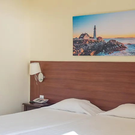 ホテル Avenida 3*